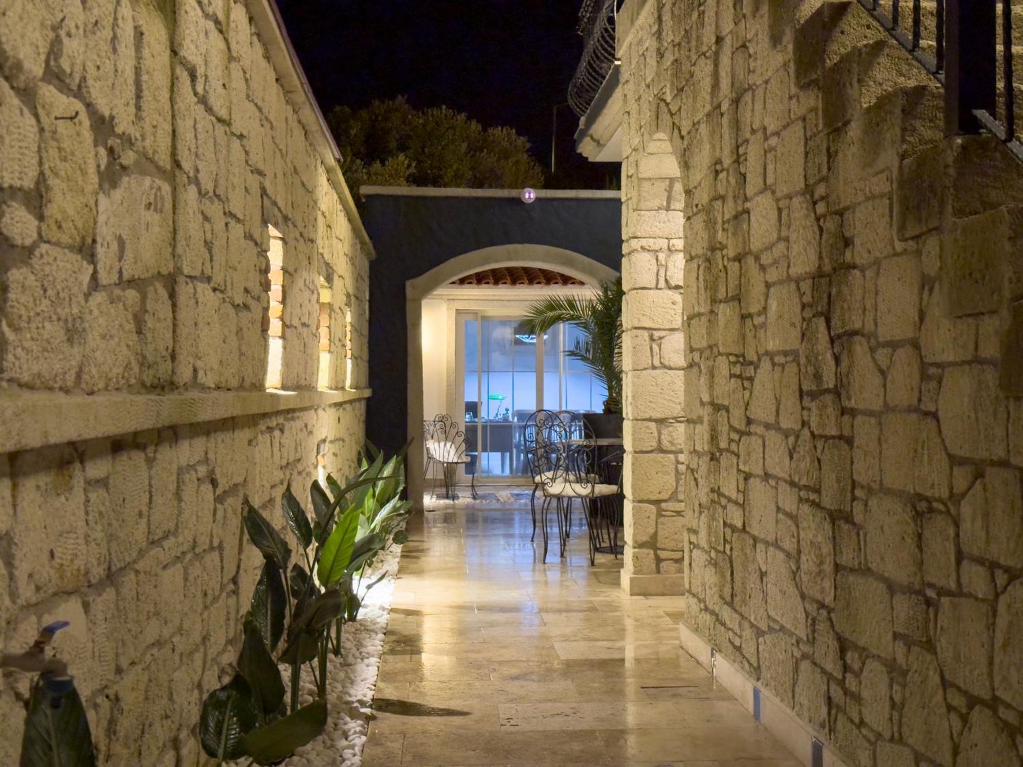 Fedora Otel Alacatı Bagian luar foto