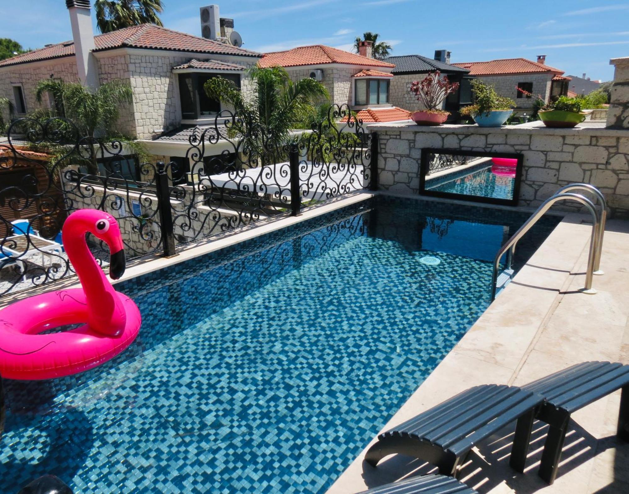 Fedora Otel Alacatı Bagian luar foto