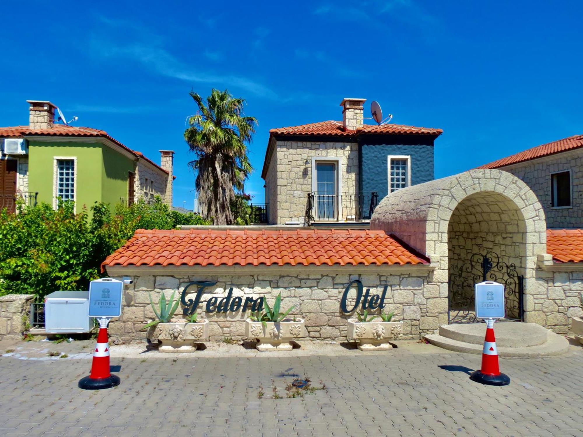 Fedora Otel Alacatı Bagian luar foto