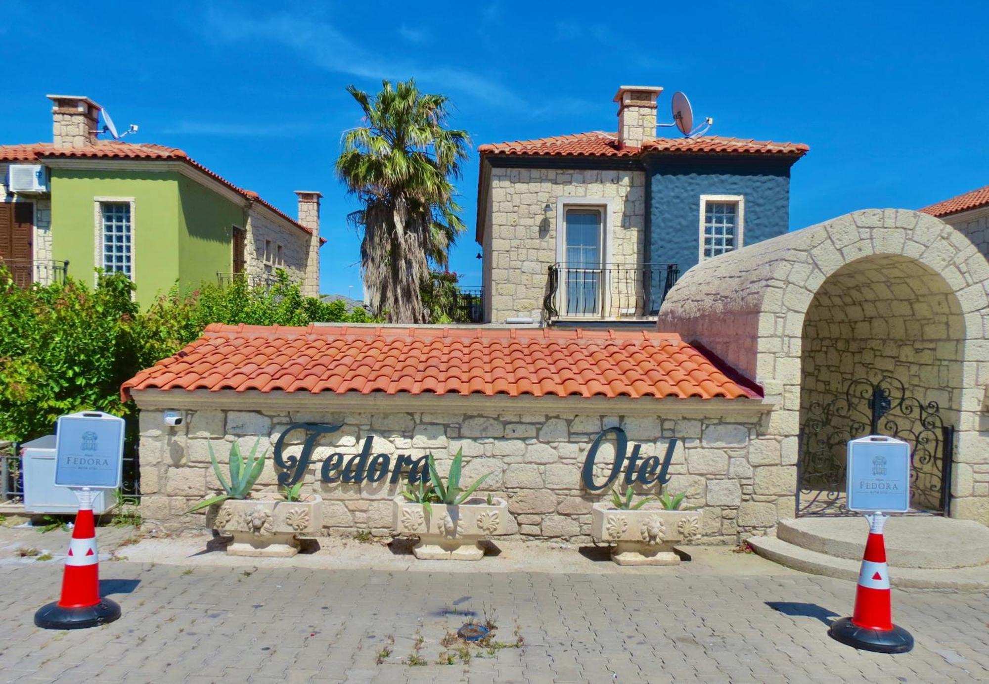 Fedora Otel Alacatı Bagian luar foto